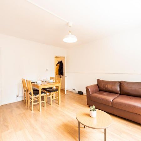 Sootheus - Cosy Surrey Quays Apartment London Luaran gambar
