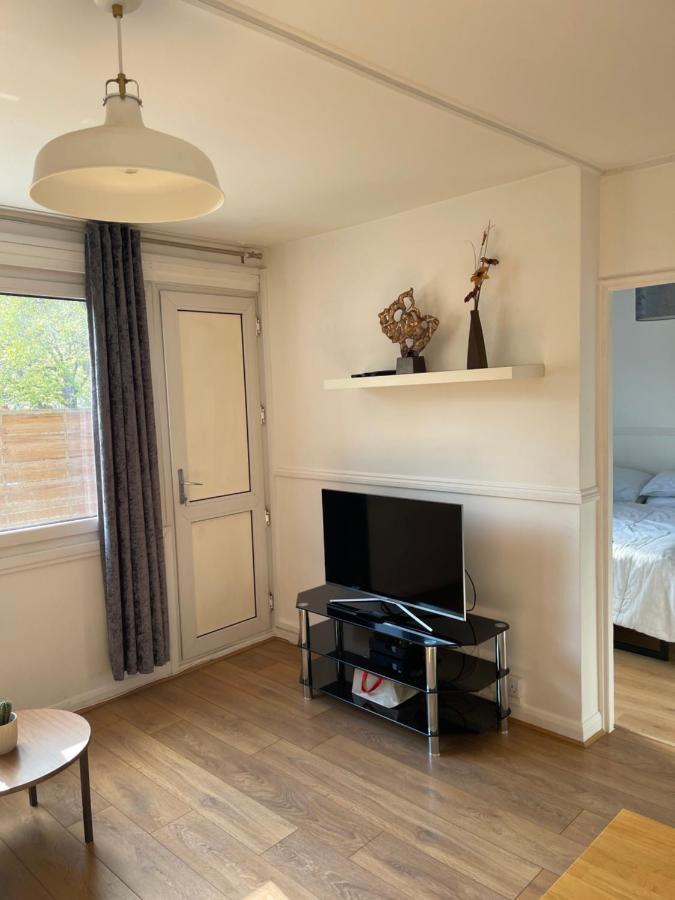 Sootheus - Cosy Surrey Quays Apartment London Luaran gambar